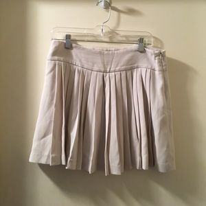 Theory tria vamp pleated skirt- white